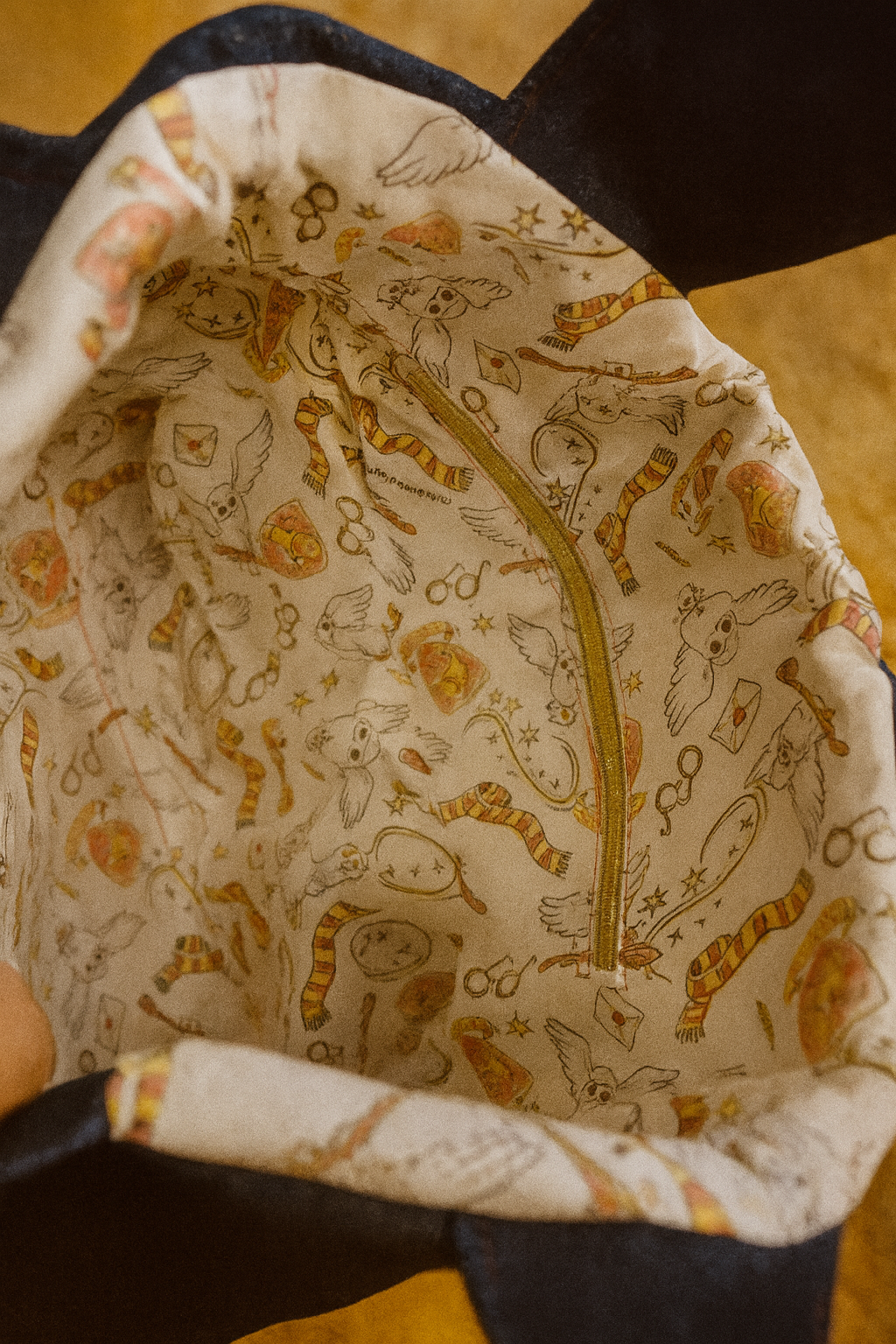 Sac boule jean upcyclé – poche intérieure zippée – Onaé