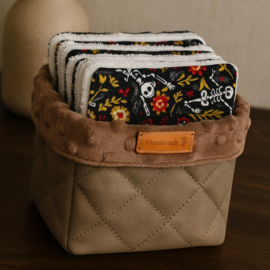 Panier en simili cuir beige avec lot de 7 lingettes réutilisables en éponge bambou – création artisanale
