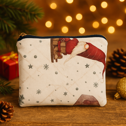 Pochette de Noël gnomes festifs avec intérieur matelassé taupe – Onaé
