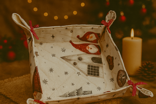 Banette à pain – Noël gnomes (30×30) décor nœuds rouges